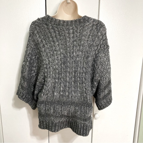 COUTURE Romeo & Juliet Gray Silver Starburst Cable Knit Sweater Womens Medium - Picture 3 of 11